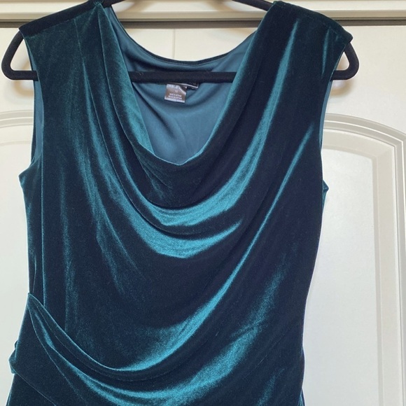Jessica Howard Velvet Drape neck Dress Women’s 10 Green Festive Rouched Preppy - Picture 5 of 8
